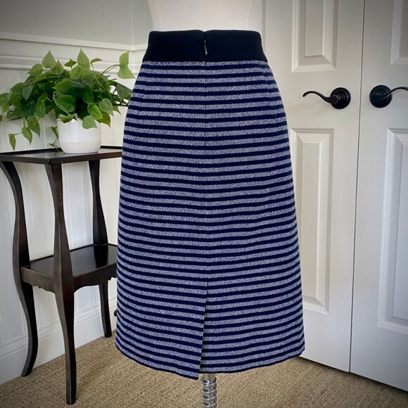 J. Crew Wool Colorblock Pencil Skirt in Navy/Grey Stripe, Size 4 - Picture 5 of 12